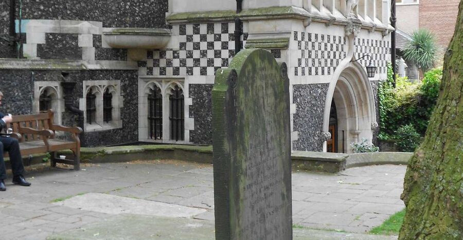 Secret Old London Walking Tour - Smithfield, jousts, executions, and William Wallace