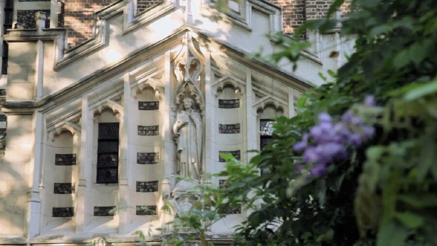 Secret Old London Walking Tour - St Bartholomew the Great, London’s medieval centerpiece