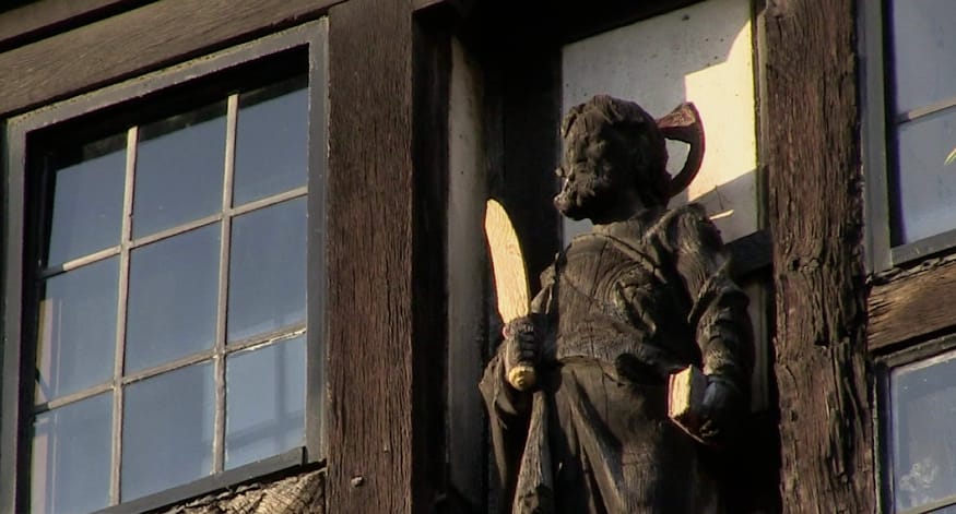 Secret Old London Walking Tour - Charterhouse Square and the memory of the Black Death