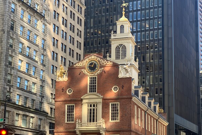 Self Guided Classic Freedom Trail Location Aware (GPS) Walking Audio Tour - Old Boston: burial grounds, churches, and the first revolutionary sparks