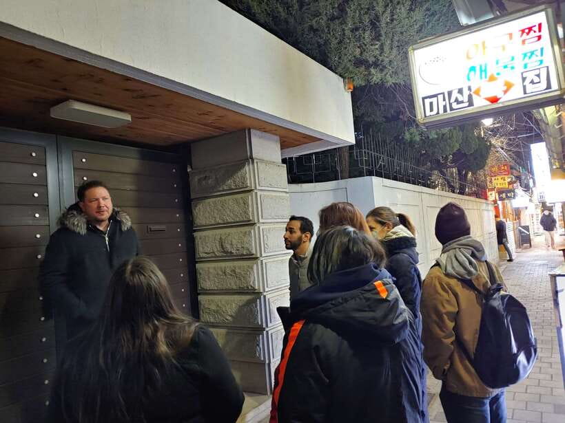 Seoul: Dark Side of the City and Ghost Stories Walking Tour - Storytelling is the main attraction