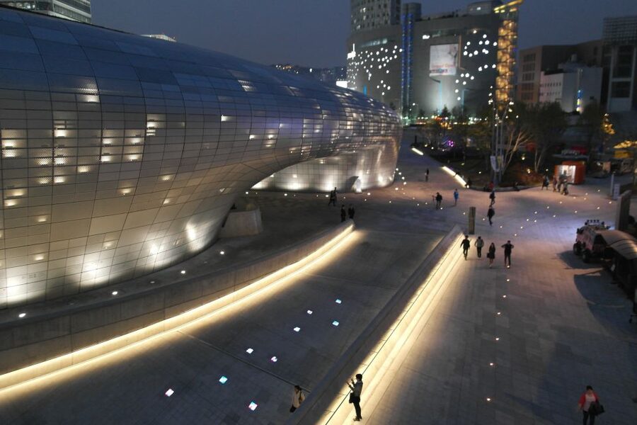 Seoul: Private Walking Tour with a Local - Palaces, hanok lanes, and old Seoul