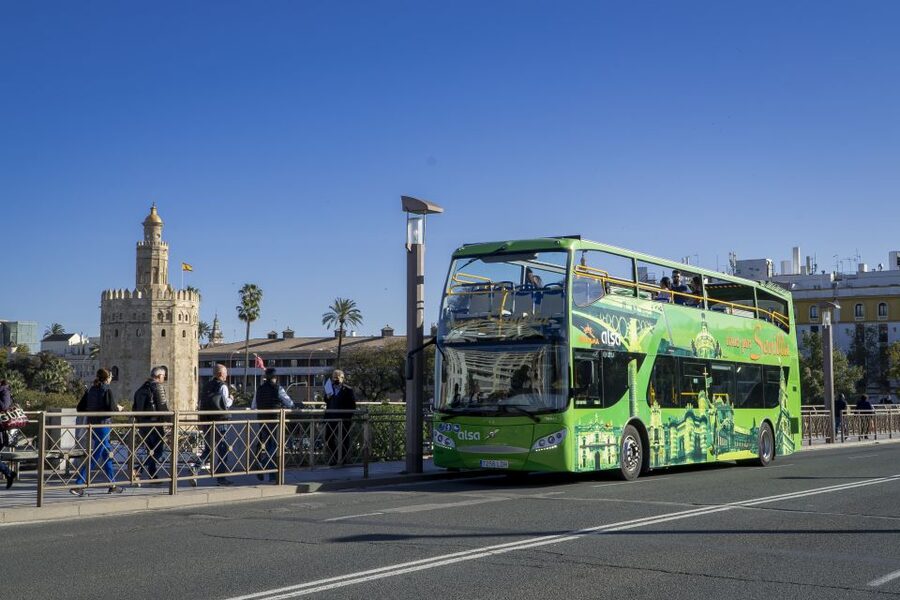 Seville: Panoramic Cruise, Hop-On-Hop-Off Bus & Walking Tour - Can you fit all the activities into one day?
