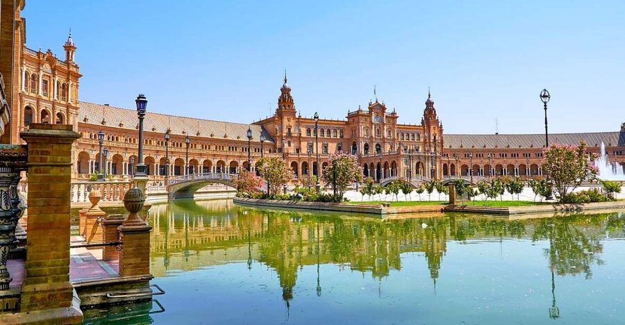 Seville: Small-Group City Highlights Walking Tour - What makes this Seville walk worth your time