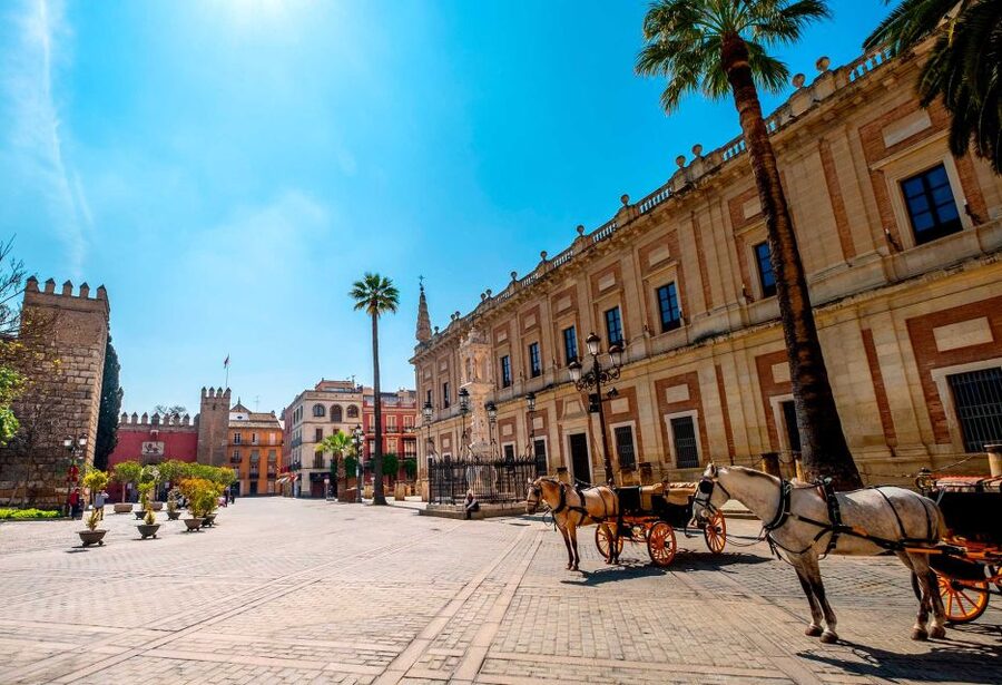 Seville: Small-Group City Highlights Walking Tour - Plaza de San Francisco and Seville’s civic center