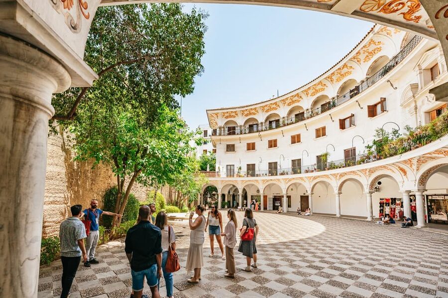 Seville: Tapas, Taverns and History Guided Walking Tour - Orange wine at Taberna Álvaro Peregil