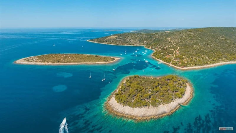 Shipwreck - Blue Lagoon All Inclusive + Trogir Walking Tour - What this eight-hour Dalmatian cruise is really like