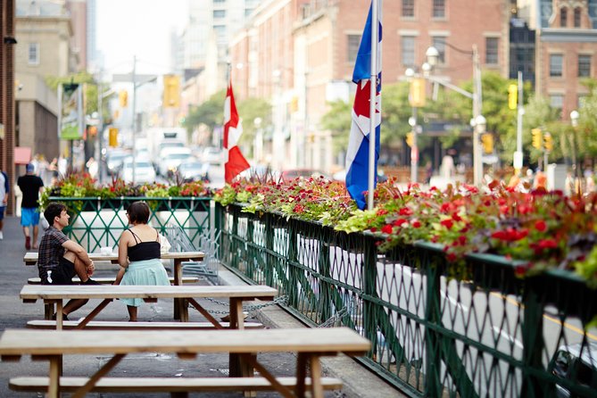 Show me the City! A Small Group Walking Tour of Toronto - From downtown streets to Harbourfront