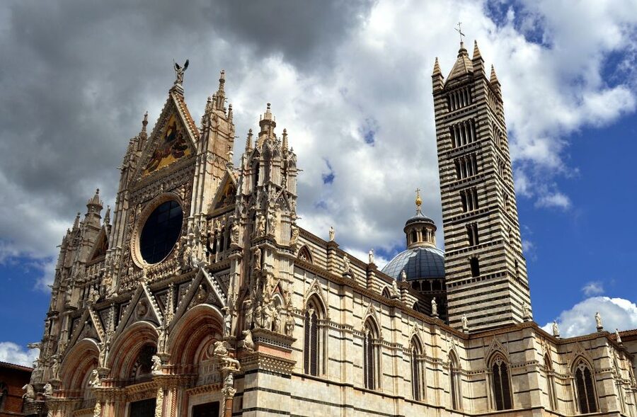Siena Walking Tour with Cathedral and Crypt & Museum Option - Piazza del Campo and the Fonte Gaia