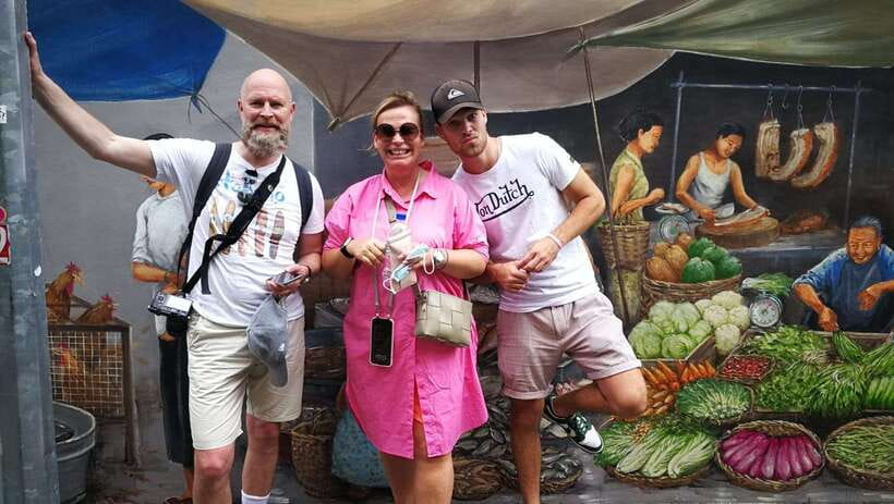Singapore: Chinatown and Little India Guided Walking Tour - Moving through Kampong Glam and the Muslim quarter
