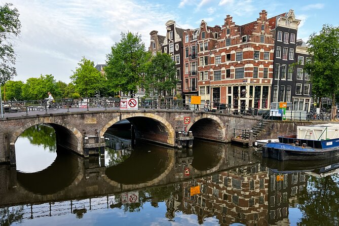Small Group Walking Tour in Amsterdam with Friendly and Fun Guide - Why this three-hour walk is useful at the start of your stay