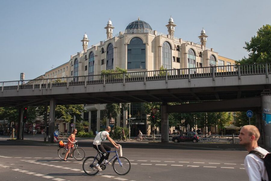 Small Group Walking Tour: "Wild Kreuzberg" - Mariannenplatz, Bethanien, and the squatters’ era