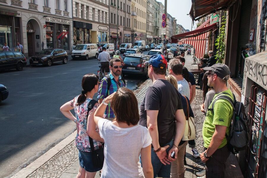 Small Group Walking Tour: "Wild Kreuzberg" - Wrangelkiez and the bridge between two Berlins
