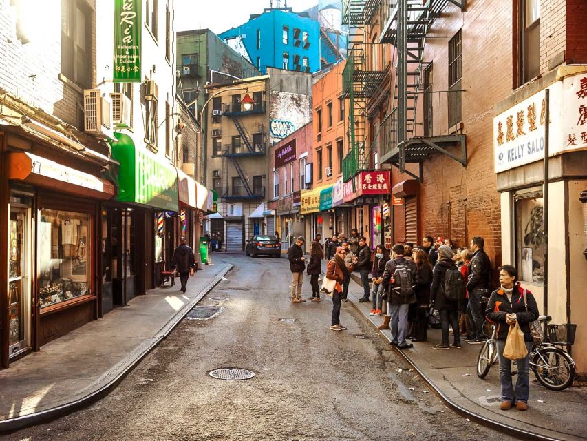 SoHo, Little Italy, and Chinatown 2-Hour Guided Walk - Chinatown, the Opium den, and Doyers Street