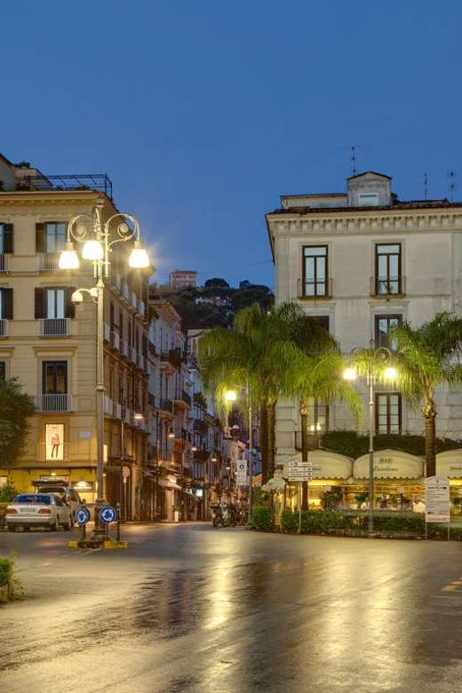 Sorrento: Sunset City Walking Tour with Limoncello Tasting - A small lemon garden and the limoncello tasting