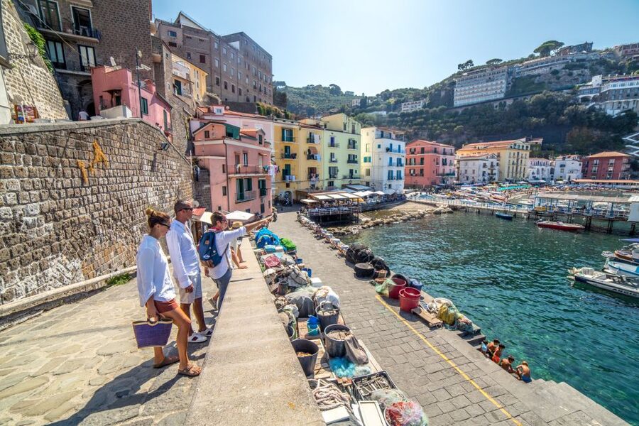 Sorrento: Walking Tour with Local Guide - Sorrento Cathedral and its calm interior