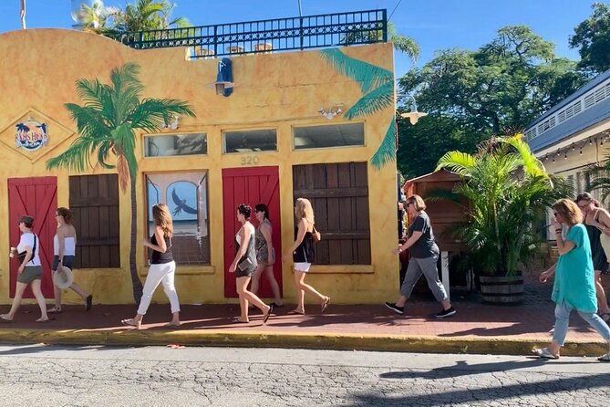 Southernmost Food & Cultural Walking Tour by Key West Food Tours - Mangoes and the value of several smaller stops