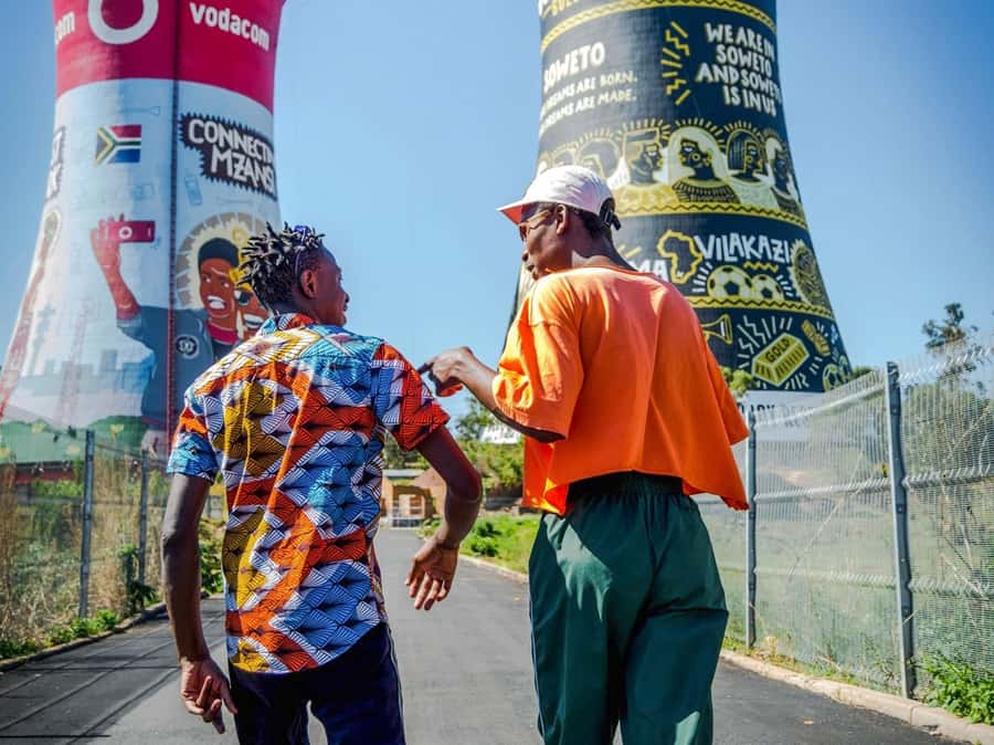 Soweto: Walking Tour with a Local Guide and Lunch - Walking Moema Street and Vilakazi Street
