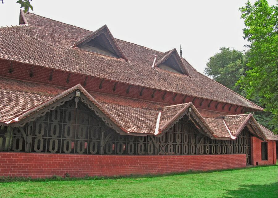 Spiritual Walk Tour Trivandrum (Guided Walking Experience) - Sree Padmanabhaswamy Temple and the central spiritual focus