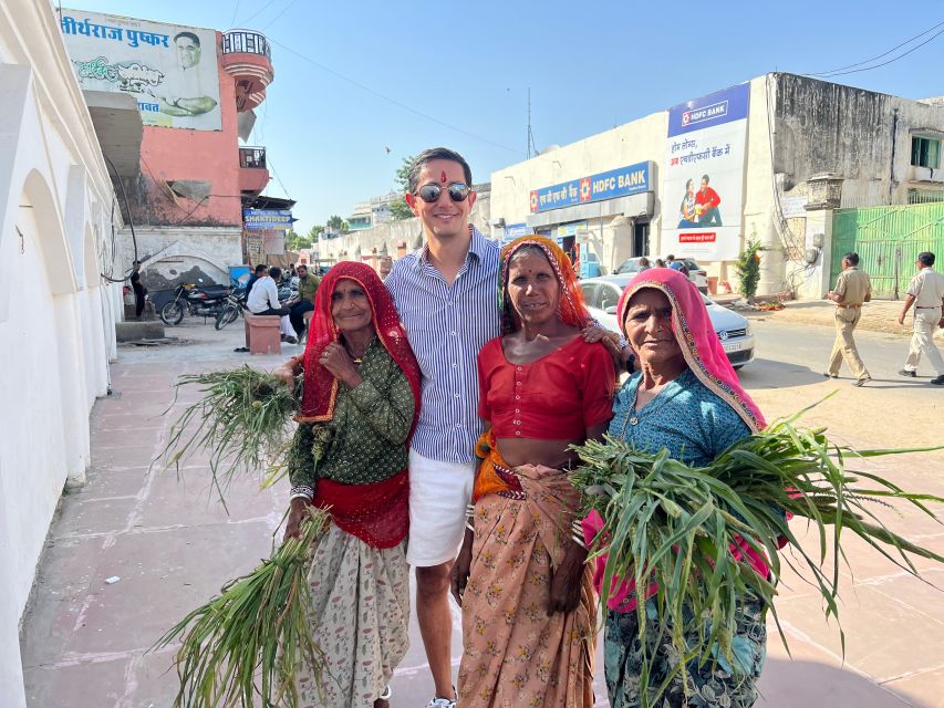 Spiritual Walking tour with Puja Ceremony -The Pushkar Route - The Old Vishnu Temple and Pushkar’s architecture