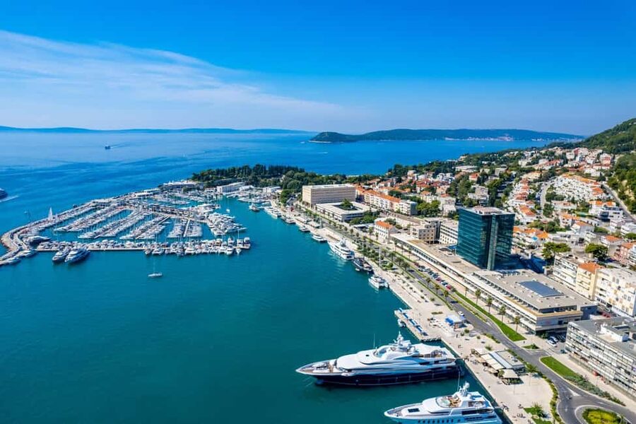 Split: 1.5-Hour Walking Tour and Diocletian's Palace - Entering Diocletian’s Palace and its Roman cellars