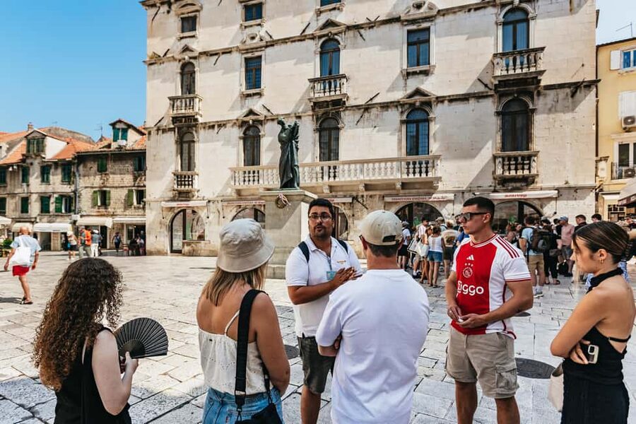Split: Diocletian Palace & Old Town Guided Walking Tour - Seeing the Emperor’s Private Spaces