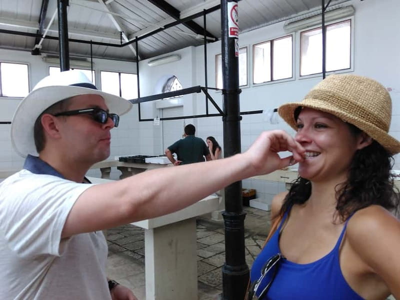 Split: Food Tasting Walking Tour - Sugared almonds at the café