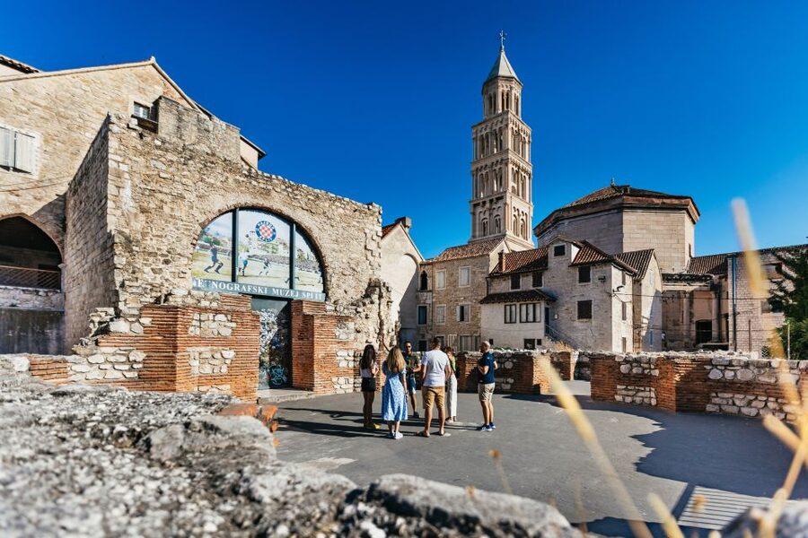 Split: Old Town and Diocletian Palace Walking Tour - Gregory of Nin and a local point of view