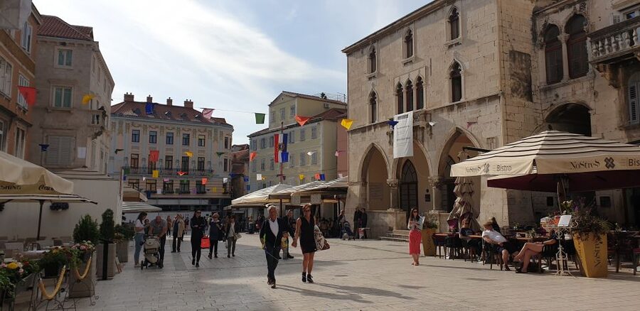 Split: Walking tour of Split with a 'Magister' of History - Saint Domnius and Jupiter’s Temple
