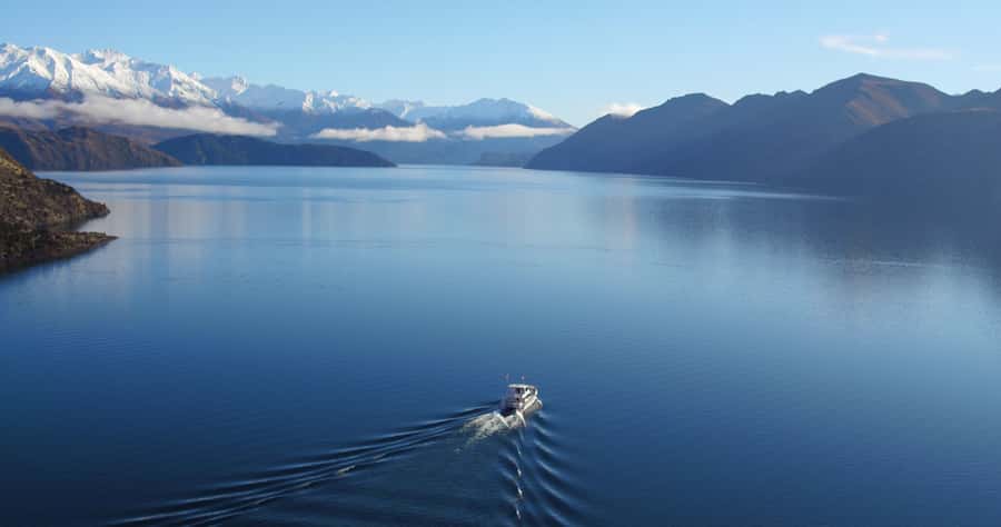 Stevensons Island 2-Hour Cruise and Nature Walk - The first 40 minutes: seeing Lake Wanaka from the water