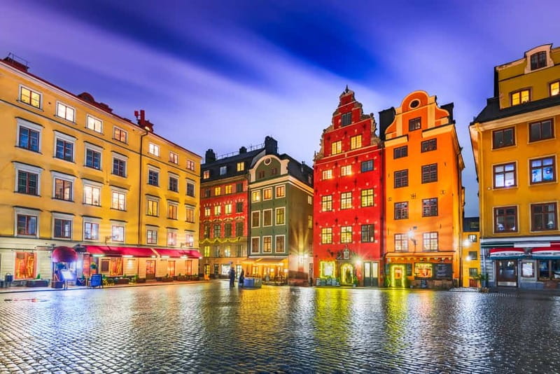 Stockholm: Old Town Historical Walking Tour, small group - Old streets, a rune stone, and the German church