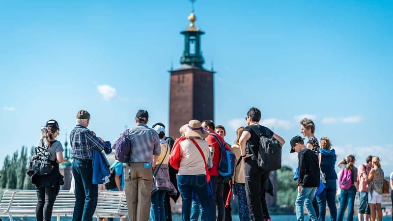 Stockholm: Old Town Private Walking Tour - Small statues and big local character