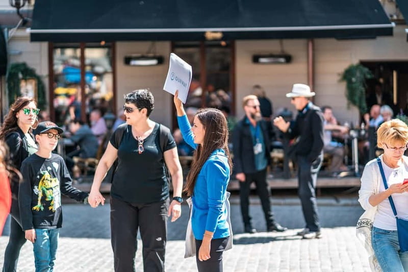 Stockholm: Old Town Private Walking Tour - Gamla Stan and the art of looking up