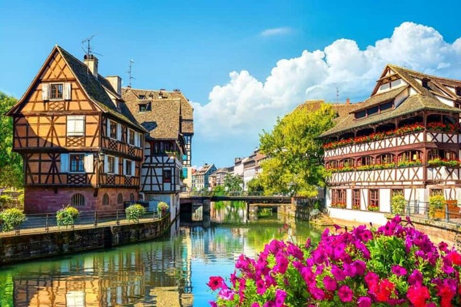 Strasbourg: Historic Center Walking Tour - Place Saint-Étienne and the quieter side of the center