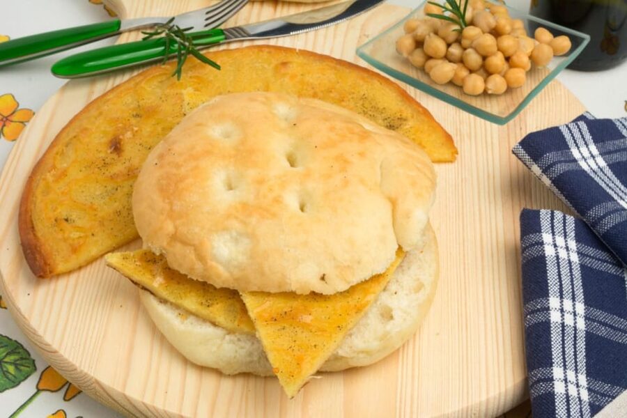 Street Food Walking Tour: Discover Livorno’s Local Flavors - 5 e 5 and the taste of chickpea cooking