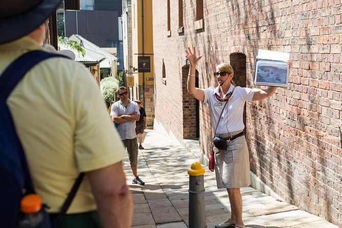 Sydney The Rocks Guided Walking Tour - How the guides shape the experience