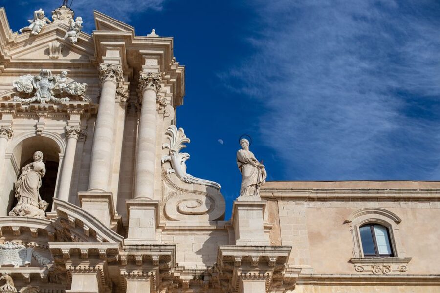 Syracuse: Highlights of Ortigia Guided Walking Tour - Timing, heat, and the small practical details