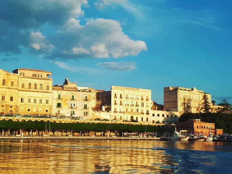 Syracuse: Ortigia and Neapolis Guided Walking Tour - Walking Ortigia’s narrow streets