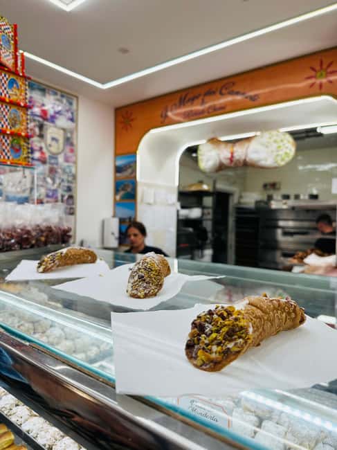 Syracuse: Street Food Walking Tour in Ortigia with Tastings - The summer fried-fish cone