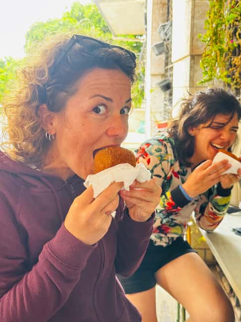Syracuse: Street Food Walking Tour in Ortigia with Tastings - How much food do you really get for $77?