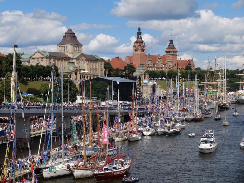 Szczecin: Old Town Highlights Private Walking Tour - Starting at Plac Andersa and Victory Square