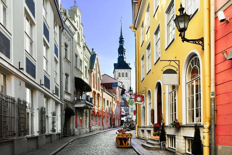 Tallinn: 1.5-Hour Old Town Walking Tour - Finishing at the Dominican Monastery