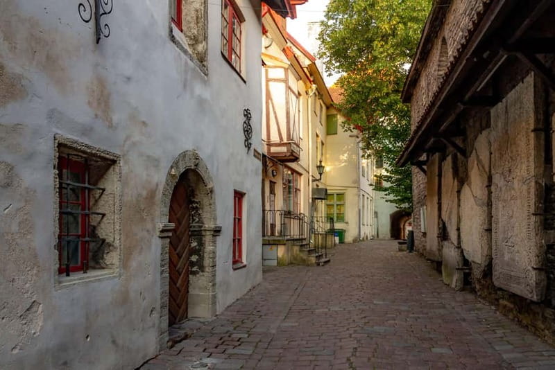 Tallinn Old Town: Stories and Views 2‑Hour Walking Tour - Tall Hermann and the two famous viewpoints