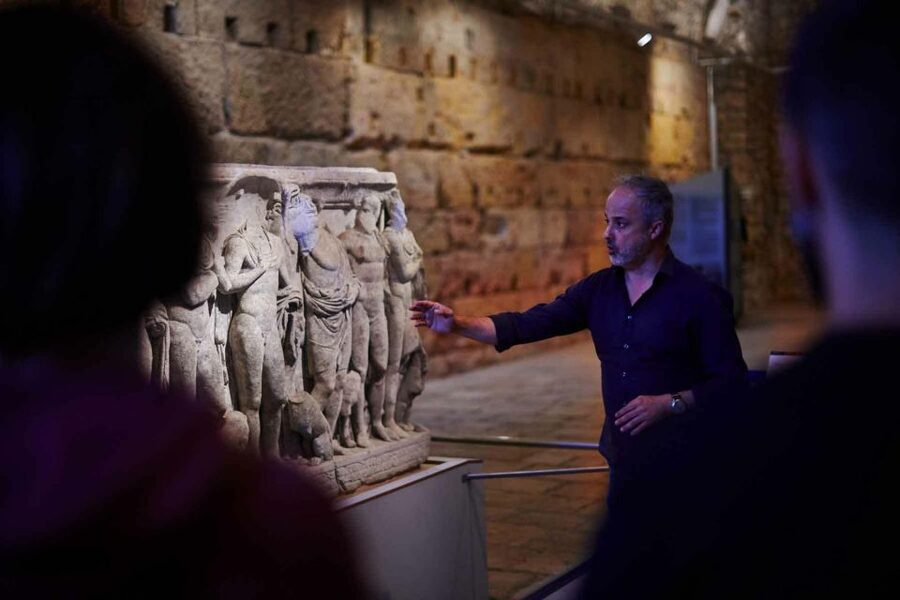 Tarragona: Roman Heritage Guided Walking Tour - The seaside Amphitheater is the visual high point