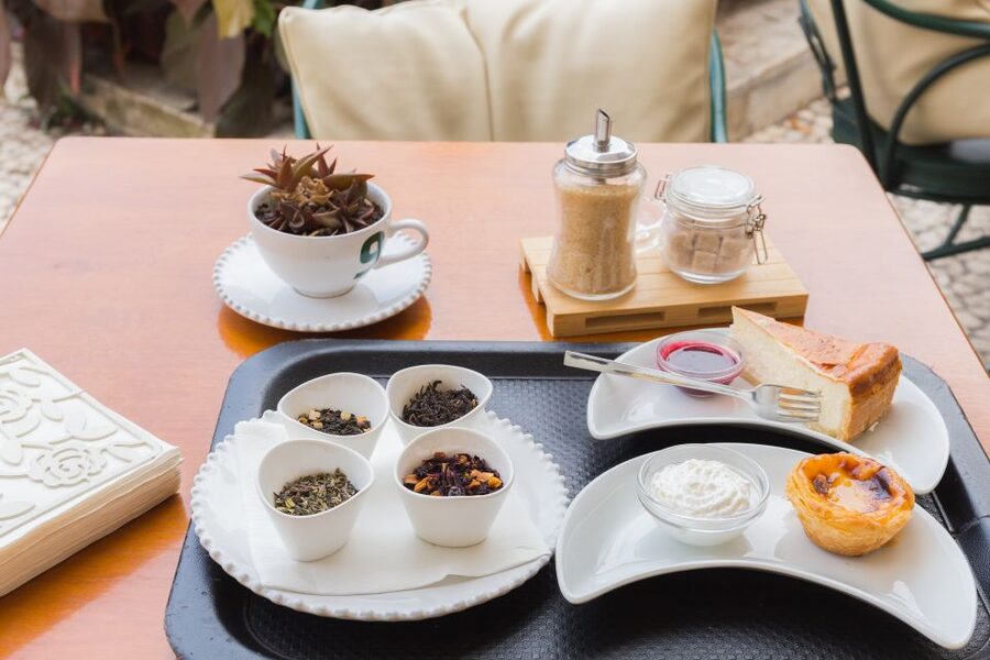 Taste Funchal: food, wine and cultural tour - The stories between the tastings
