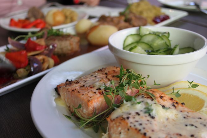 Taste of Oslo Walking Tour - Karl Johans Gate gives you a quick start