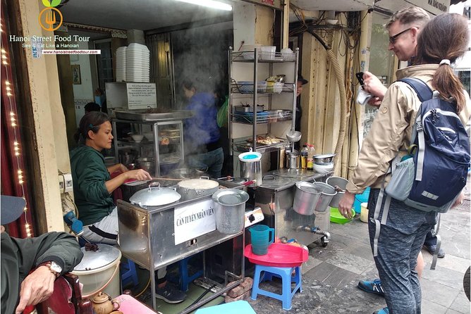 Tasting 8 Different Street Foods + Local Drink at Evening Time by Walking - The best reasons to choose this tour