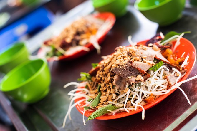 Tasting 8 Different Street Foods + Local Drink at Evening Time by Walking - Walking Hanoi after sunset