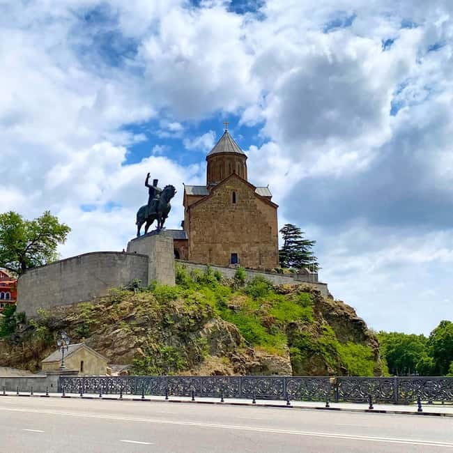 Tbilisi: Old Town Walking Tour - Must-See Attractions - Peace Bridge and modern Tbilisi