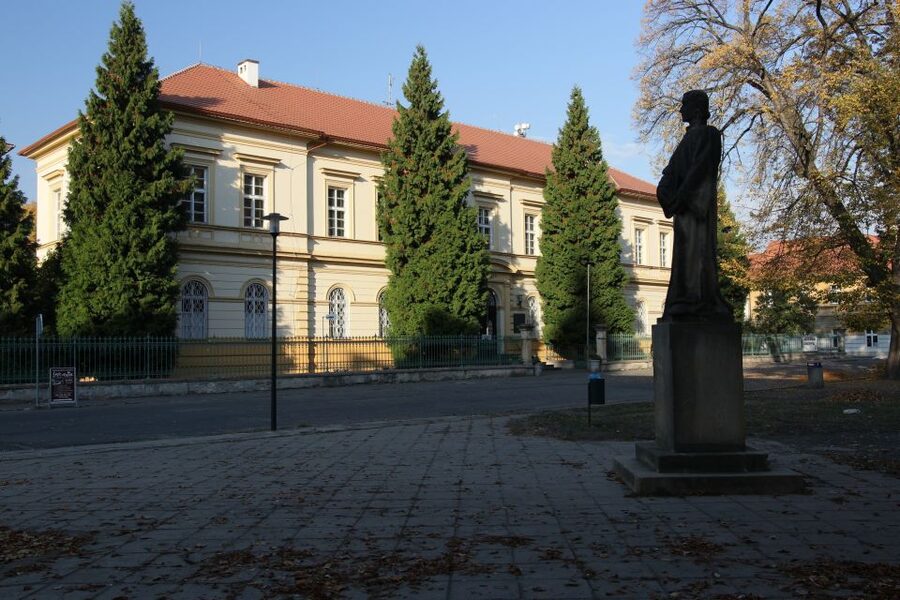 Terezin Memorial: Entry Ticket Combo w. Guided Walking Tour - The $18 price and overall value